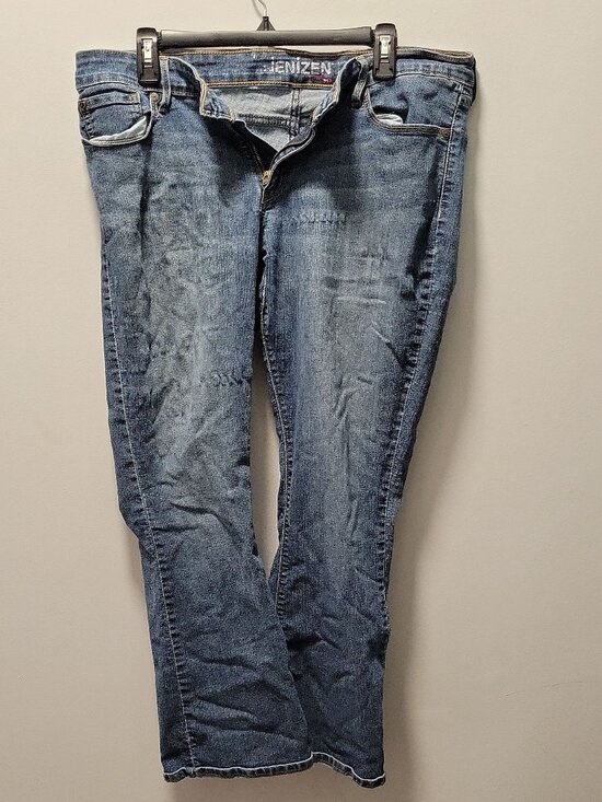 Denizen from Levi's Denim - Denizen Women's jeans 18 s/c short and curvy - curves,wide,thighs,wide